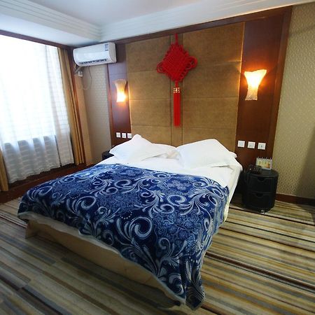 Tianzhi Hotel Harbin Esterno foto