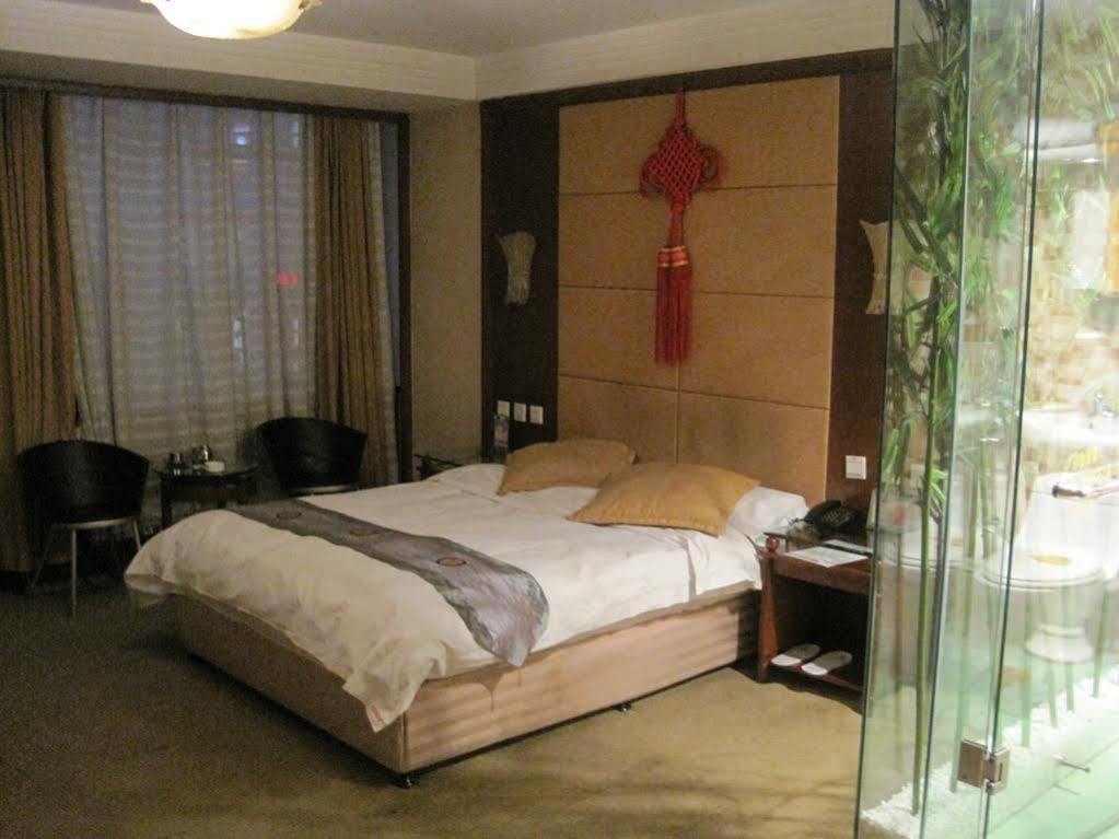 Tianzhi Hotel Harbin Esterno foto