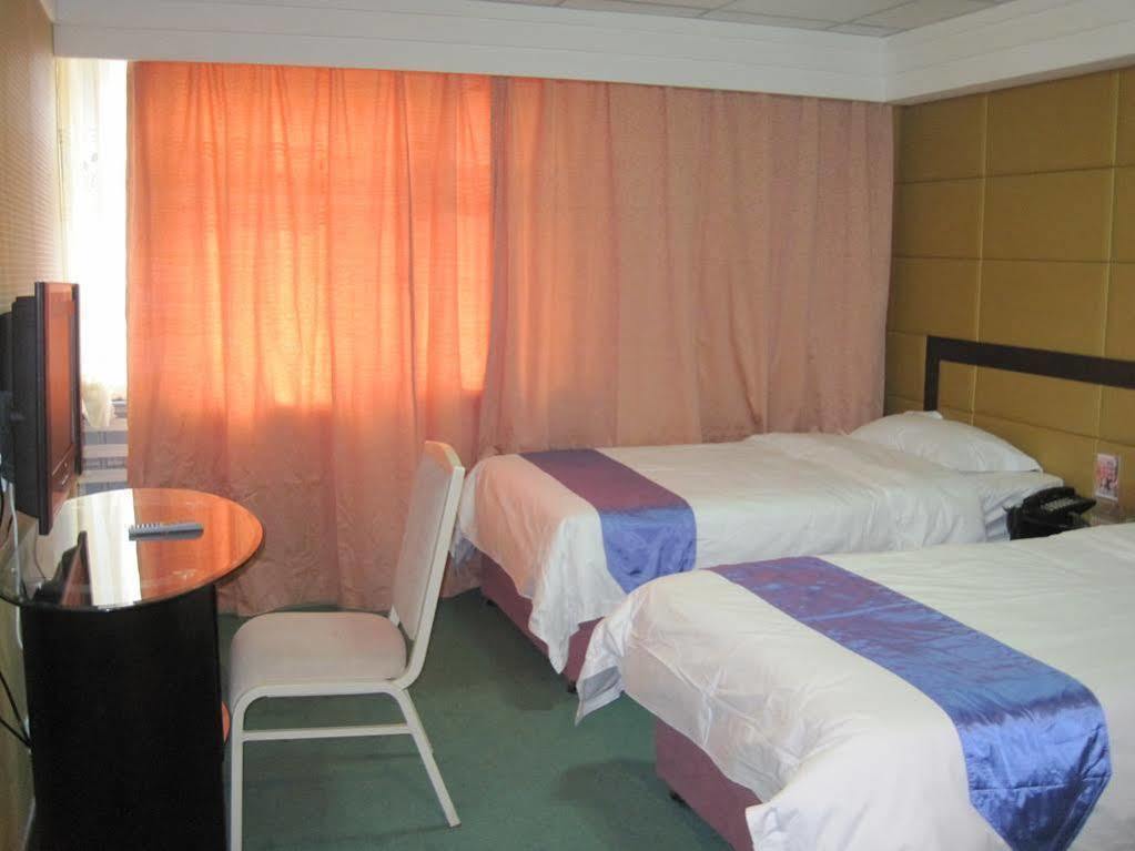 Tianzhi Hotel Harbin Esterno foto