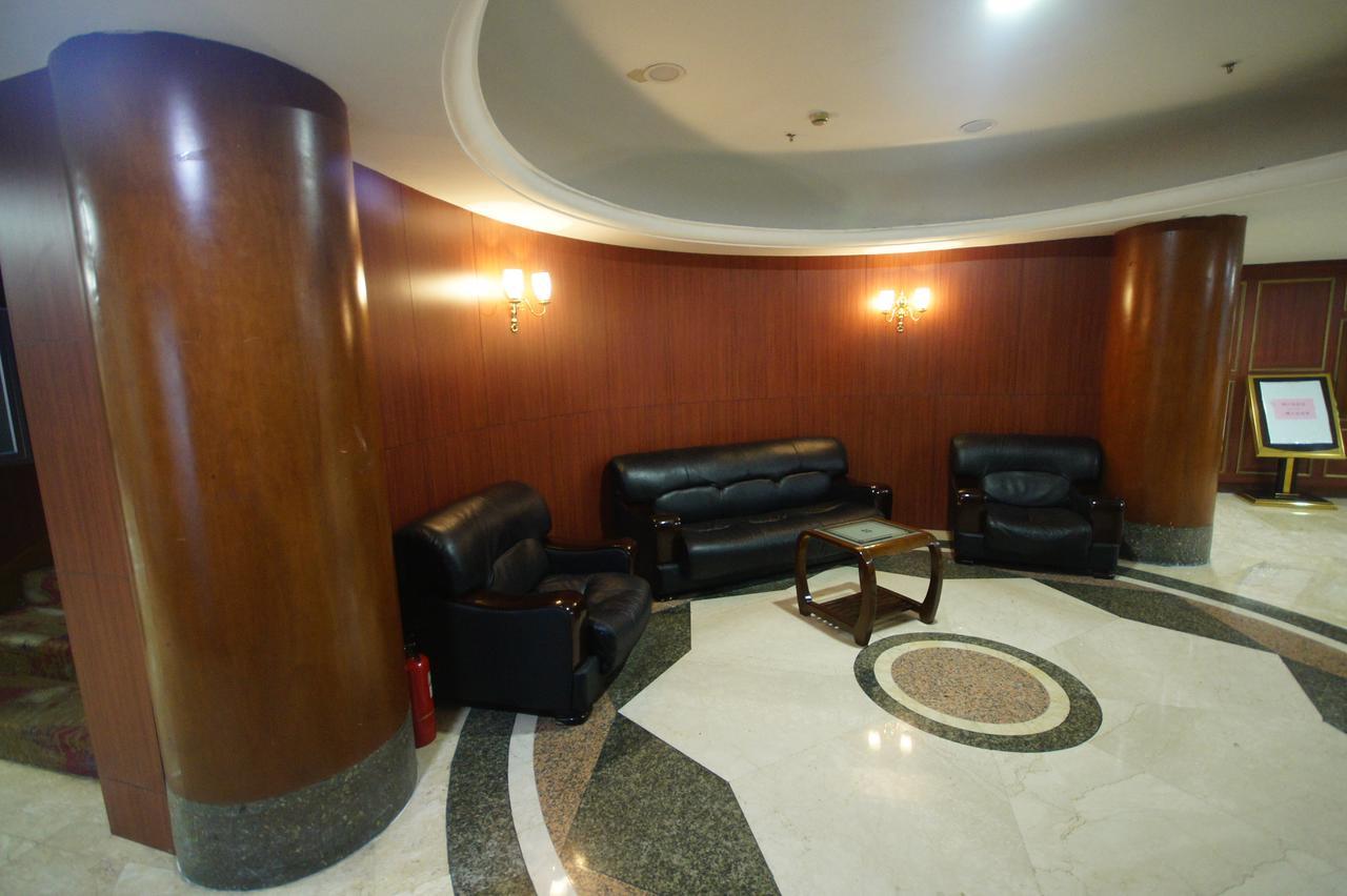 Tianzhi Hotel Harbin Esterno foto