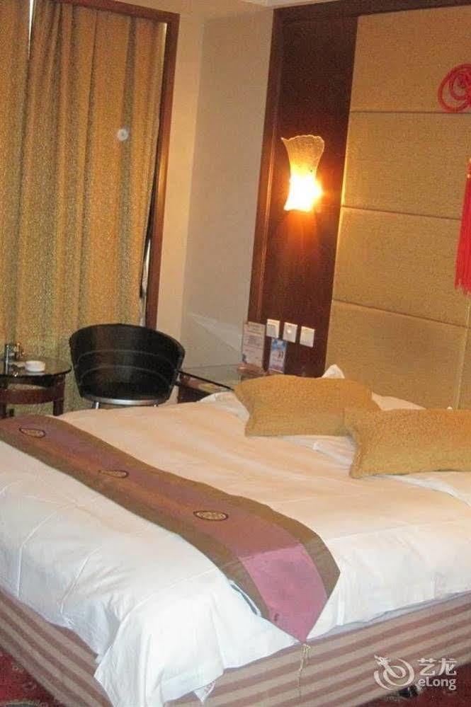 Tianzhi Hotel Harbin Esterno foto