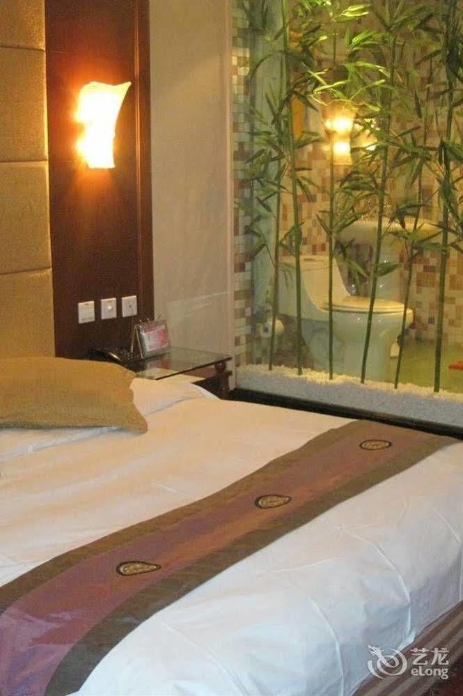 Tianzhi Hotel Harbin Esterno foto
