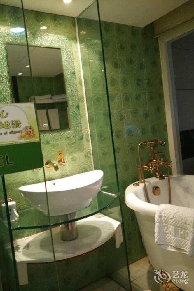 Tianzhi Hotel Harbin Esterno foto