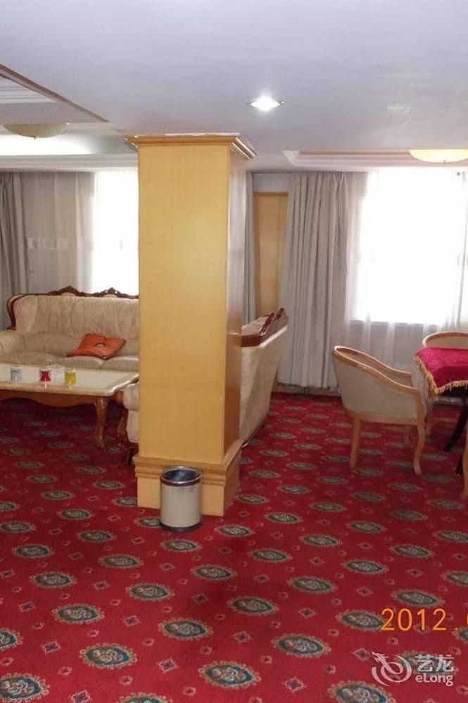 Tianzhi Hotel Harbin Esterno foto