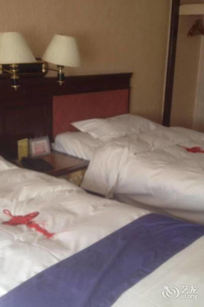 Tianzhi Hotel Harbin Esterno foto