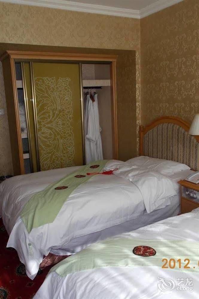 Tianzhi Hotel Harbin Esterno foto